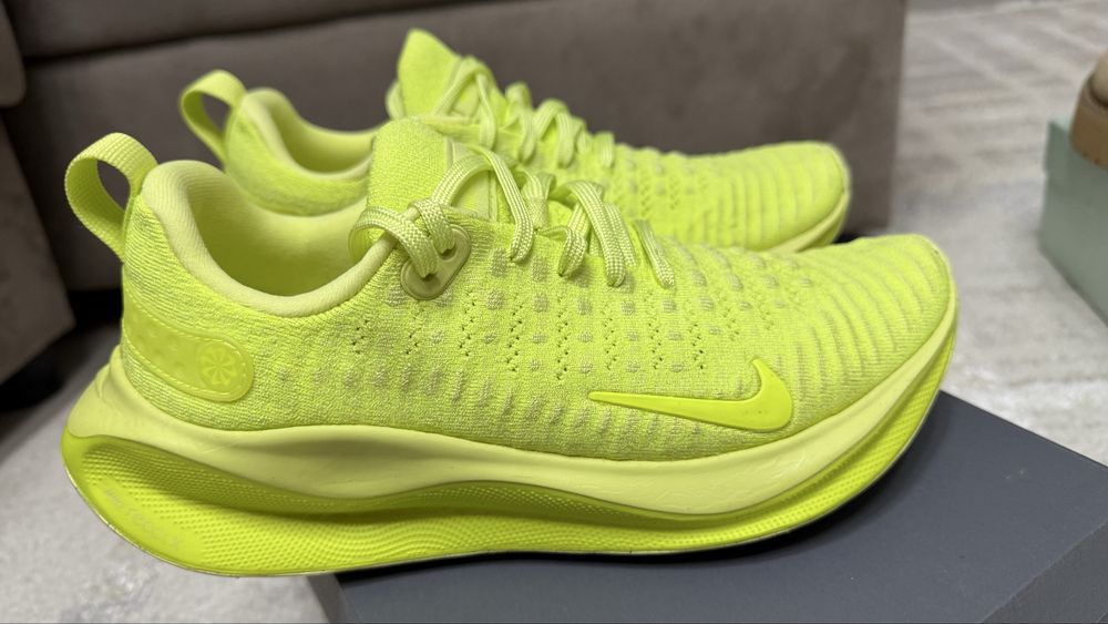 Кроссовки Nike Air Zoom, неоновые