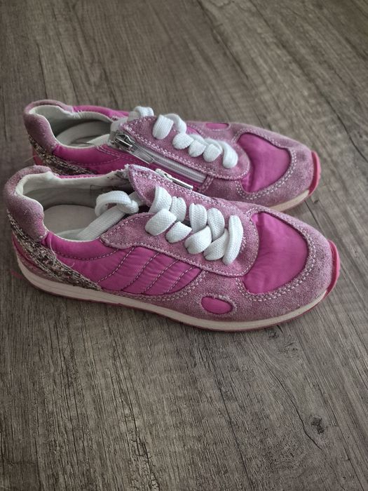 Детски пролетни обувки