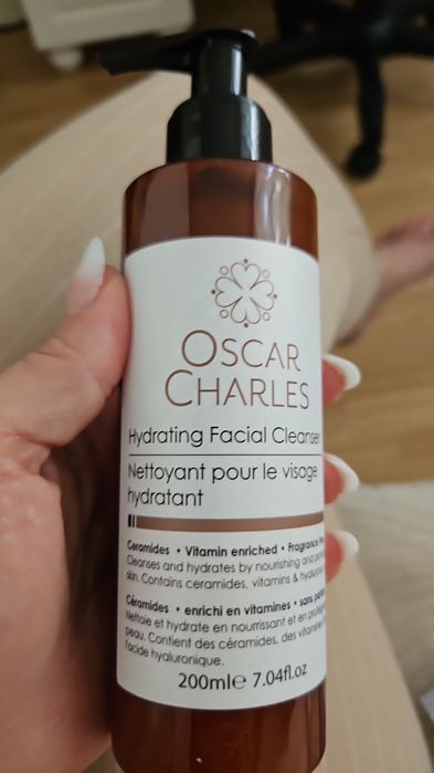 Cleanser pentru fata