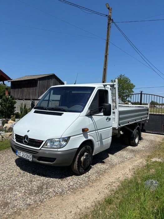 Mercedes Sprinter Baculabil pe cutie.