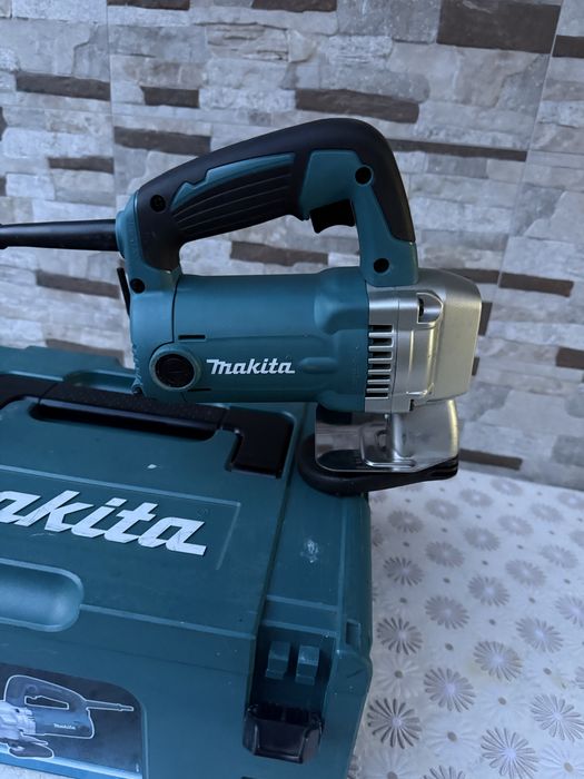Ножица за ламарина Makita JS3201J /710 W, 3.2 мм./