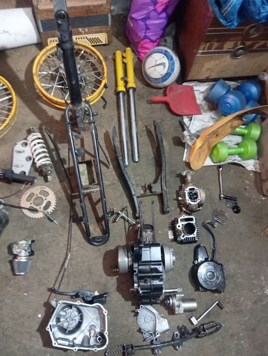 Продам запчасти на Пит байк