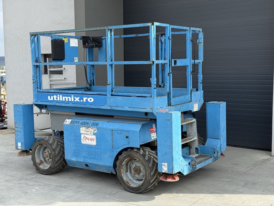 Nacela foarfeca Genie GS-2668 RT 4x4 Diesel 10m , Nu Haulotte, JLG,