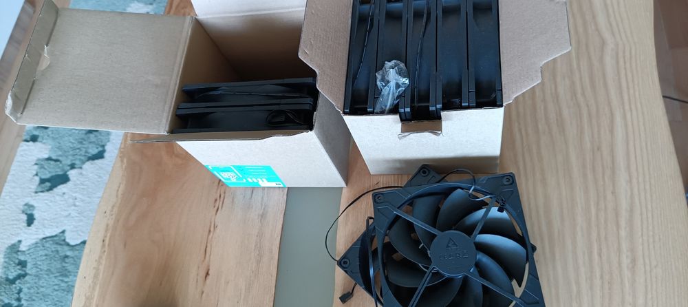 Вентилатор Arctic F14