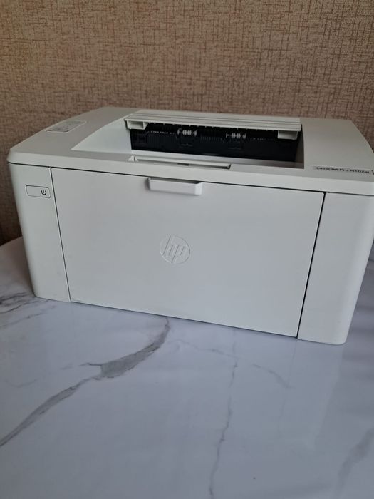 Принтер HP Lj m102w