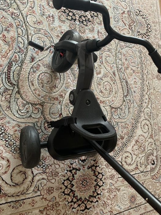 Трехколесный велосипед