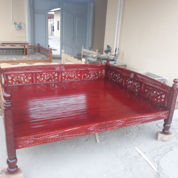 крават угалок стол стул бесетка