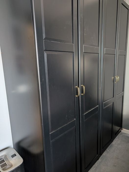 Обзавеждане за спалня ИКЕА легло с матрак и гардероб