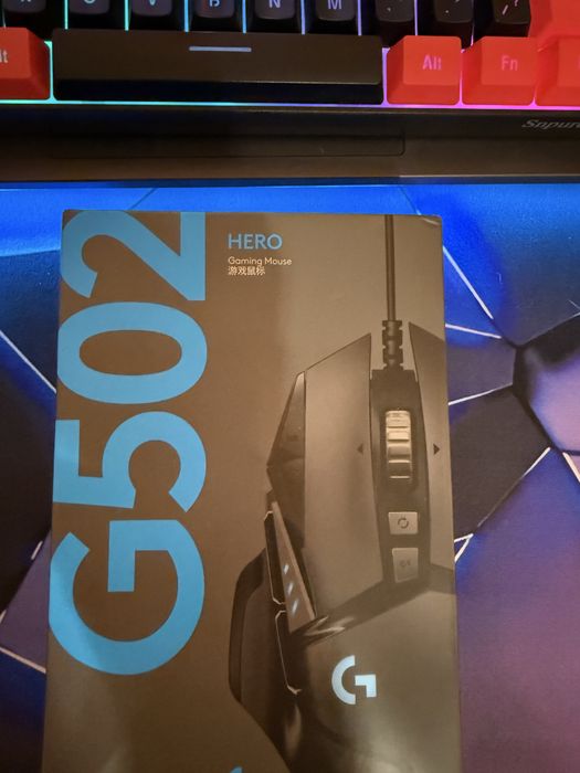 Logitech G502 ЧИСТО НОВА !