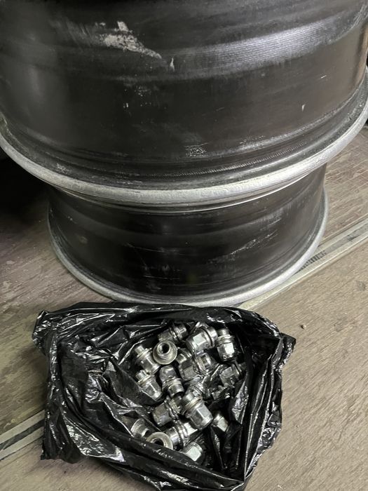 Диски R18 5*114,3