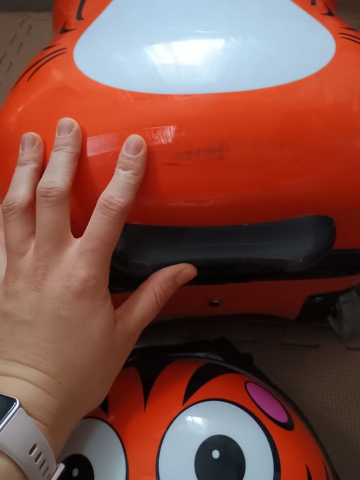 Set de călătorie Cuties and Pals, troler și rucsac model 3D tigru