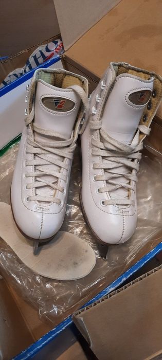 Коньки размер 2 (21 см )