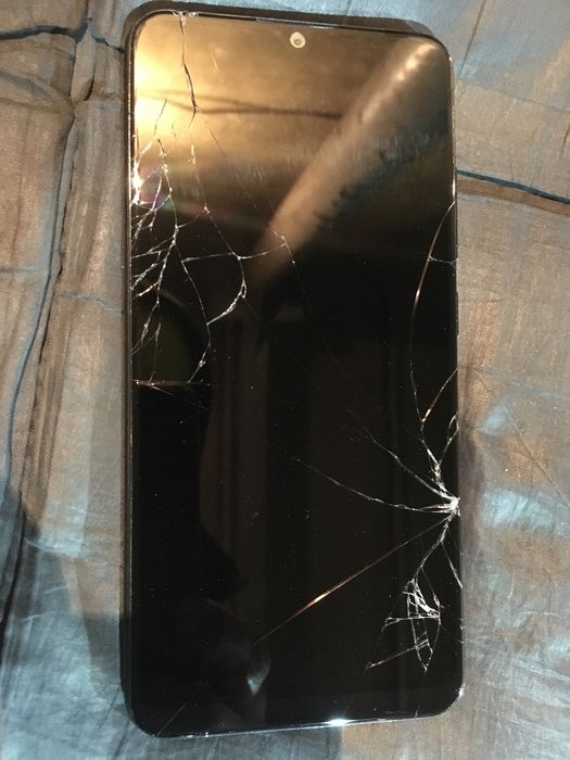 Мобильный телефон VIVO Y1s