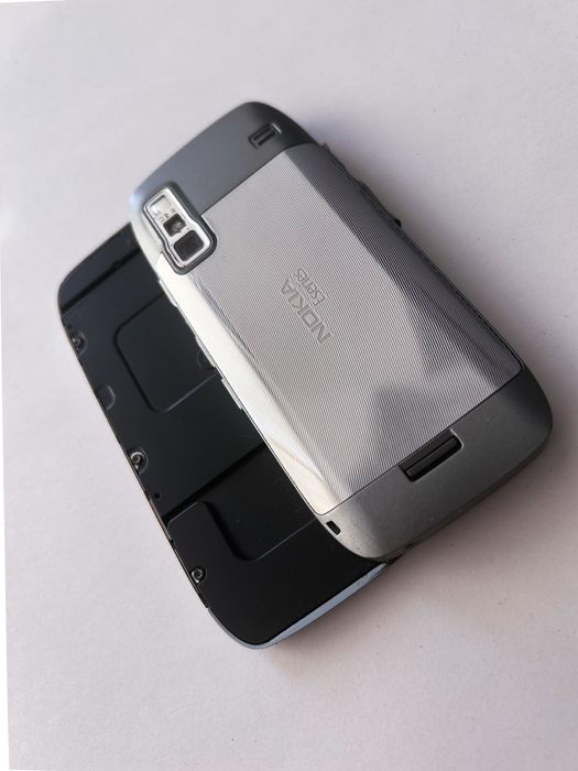 RAR! Nokia E75 Red 41min Lifetimer Stare excelenta colectie