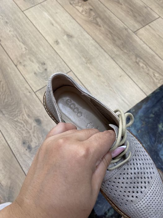 Продаю ботинки от ECCO