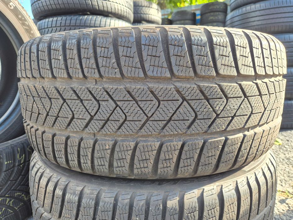 2 Anvelope de IARNA - 235/40/19 98V - PIRELLI Sottozero - CA NOI - DOT 2020 !