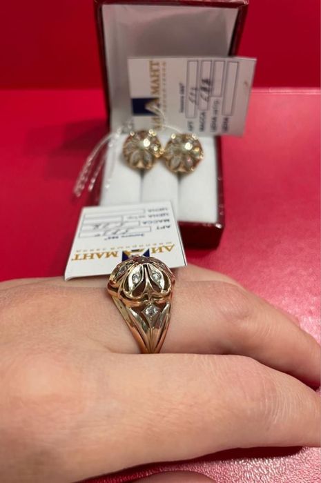 Продам золотой набор