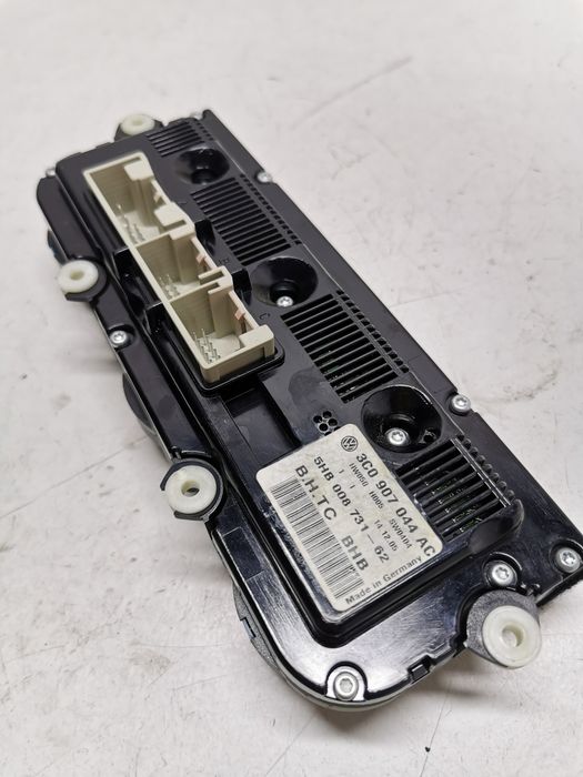 Panou clima Vw Passat B6 3C0907044AC  climatronic cu incalzire scaune comanda Ac aer conditionat piese dezmembrez