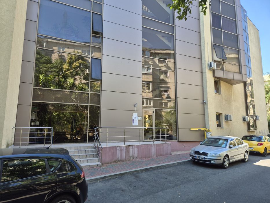Vind garsoniera dubla (45mp) in bloc nou