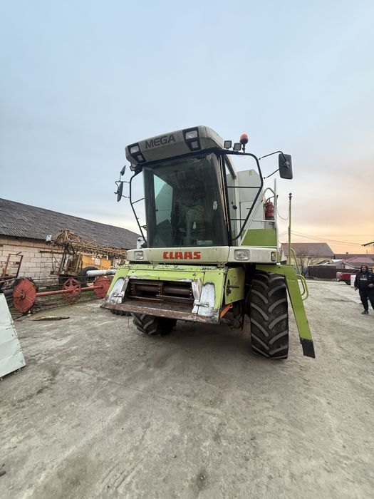 Vand 2 claas mega 350