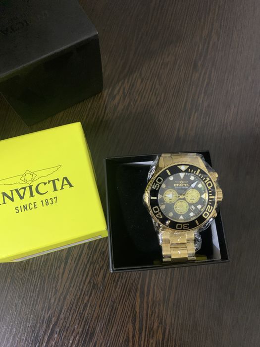Часы invicta новые в целофане
