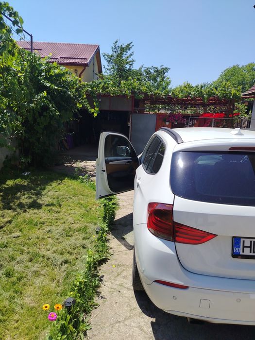 BMW X1 2010 — imagine 2