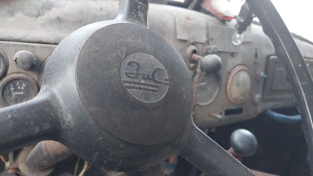 Продам автомобиль зис 585
