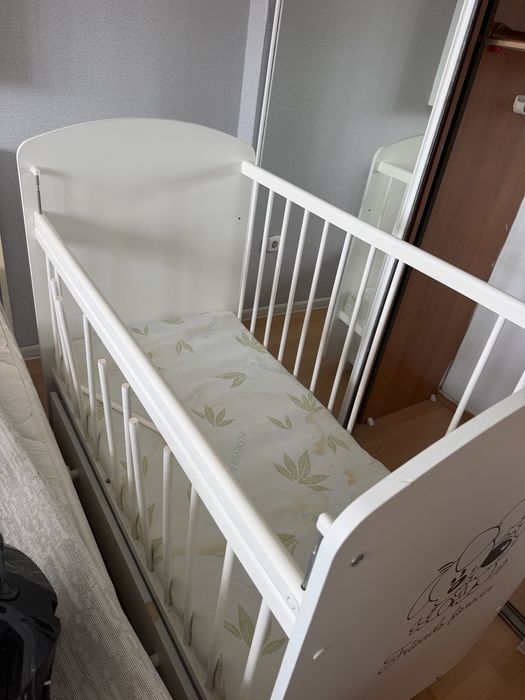 Бесплатно Манеж детский продам  , самовывоз