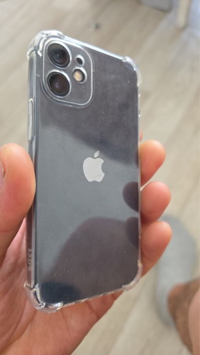 Iphone 12 mini.