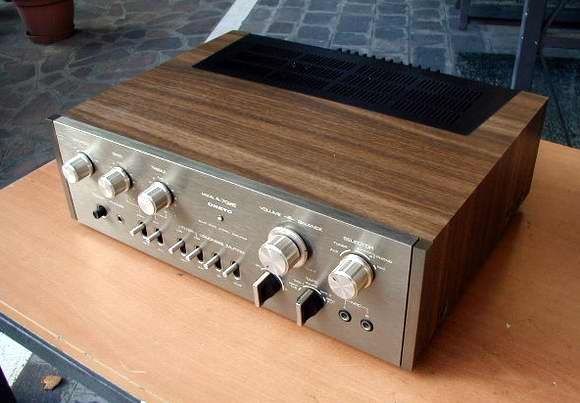 Onkyo A-7022 – легендарен Hi-Fi усилвател от 70-те