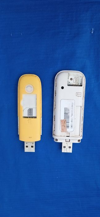 Kompyuter. Hamma narsasi bor. Holati zoʻr. yili yangi.