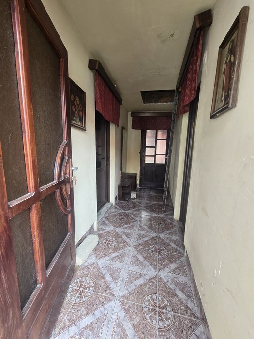 Ciclova Romana, casă locuibilă,toate utilitățile, camere noi,.