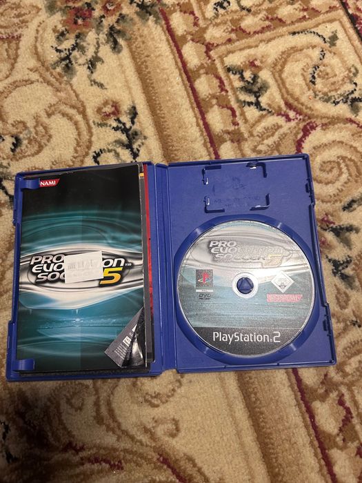 vand joc ps2 pro evolution soccer 5