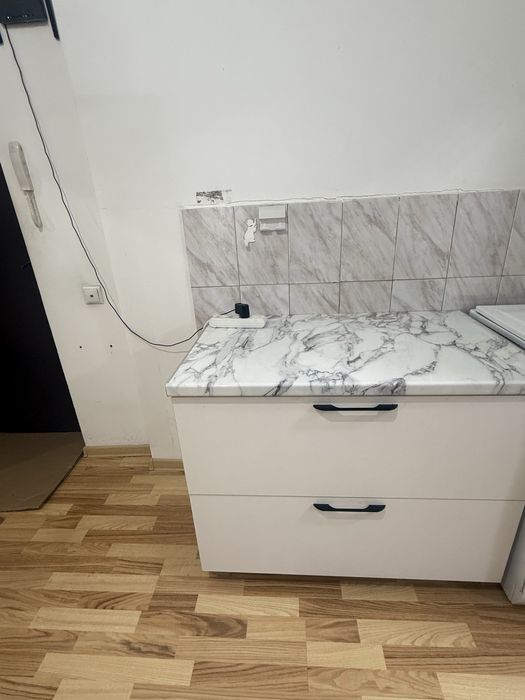 Отдам даром диван двери шкаф