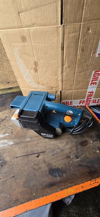 AEG  slefuitor cu bandă Germania