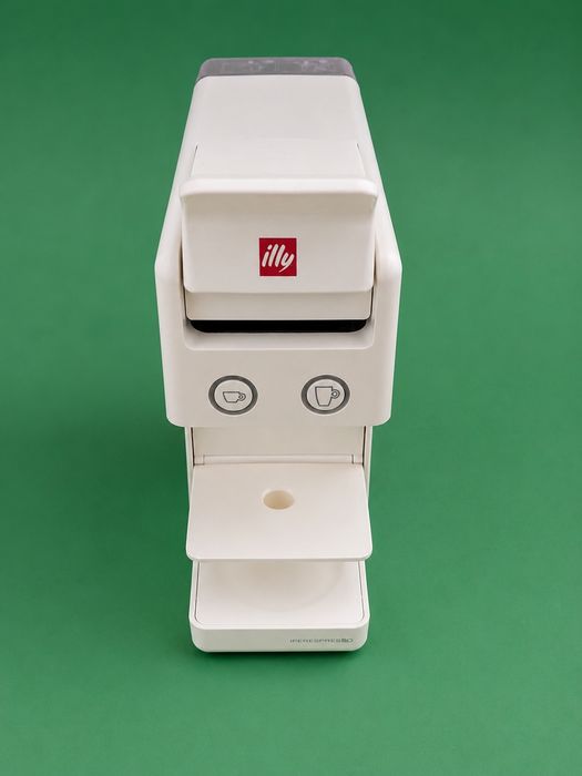 Кафе машина ILLY на капсоли
