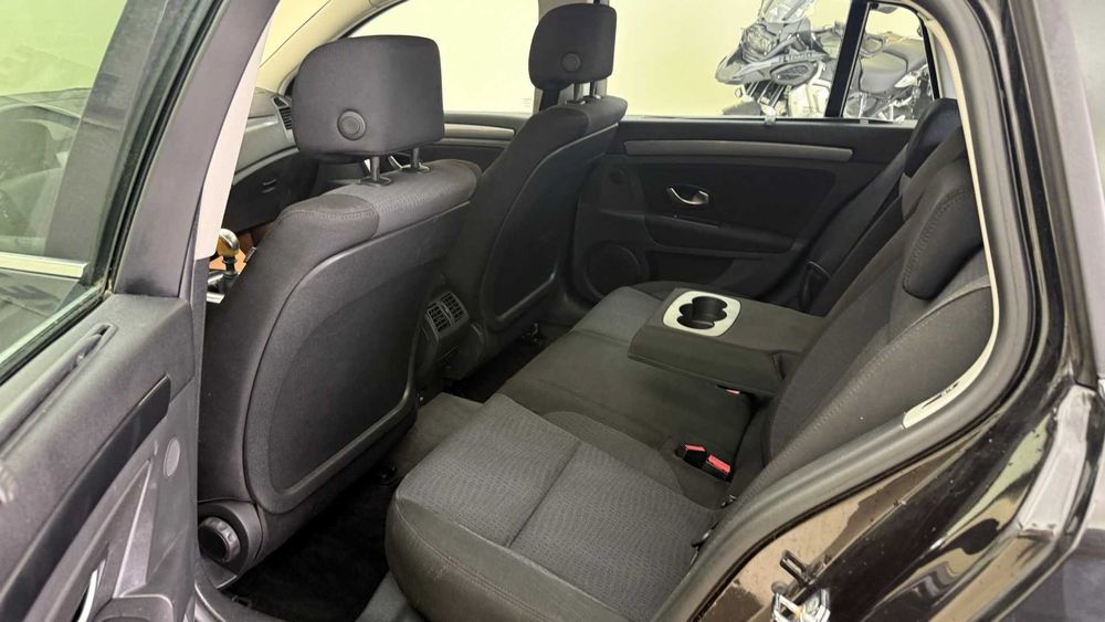 Renault Laguna 2.0 Benzina 140CP 2010 Euro 4