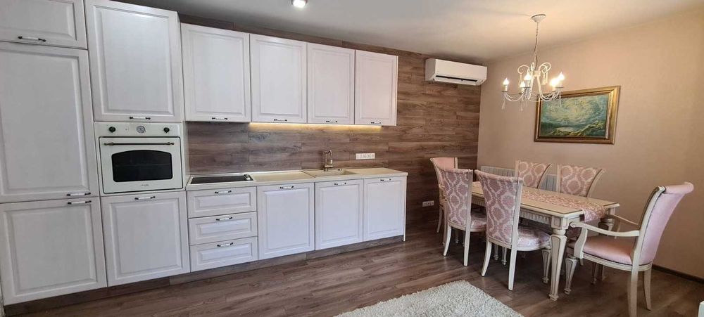 Продава се Тристаен апартамент в София, Дианабад - 85 кв.м за 2024 €/кв.м - Снимка #1