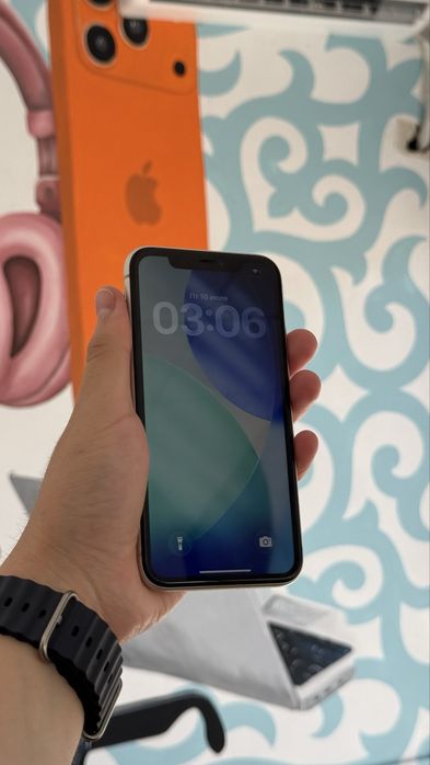 iPhone 11  128GB