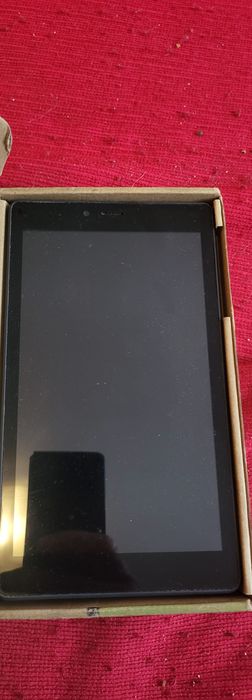 Tableta Vodafone  este noua folosita puțin nu mai știu parola.tremm