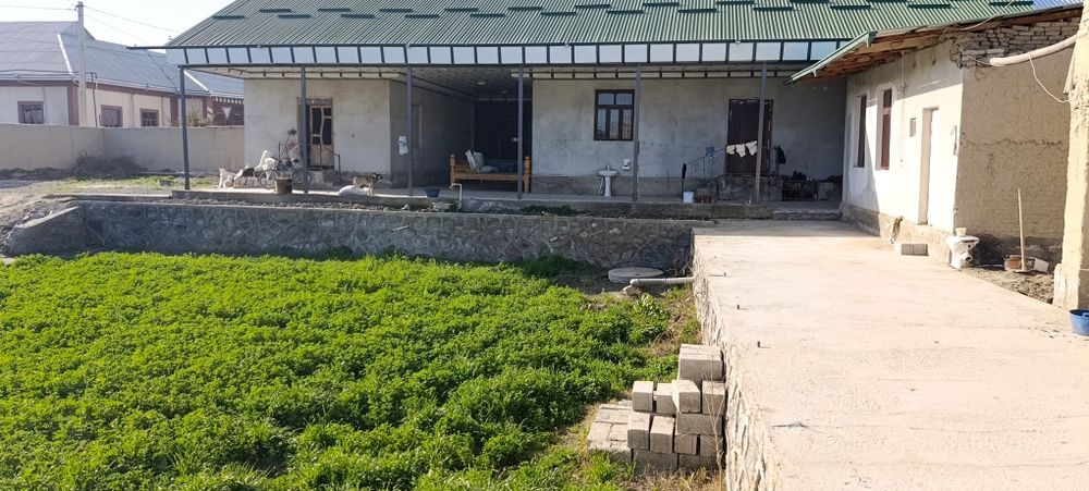 Jaloliyr tumani, 5 xona, kadastirli uy sotiladi, asvalt bor