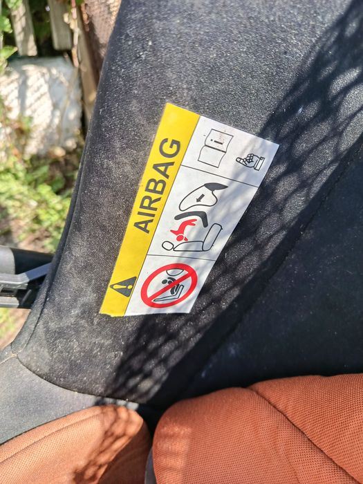 Продам машинное детское кресло