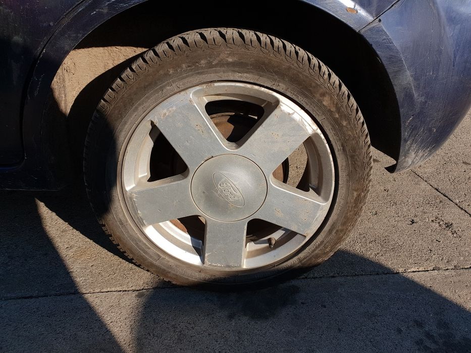 Форд Фиеста на части