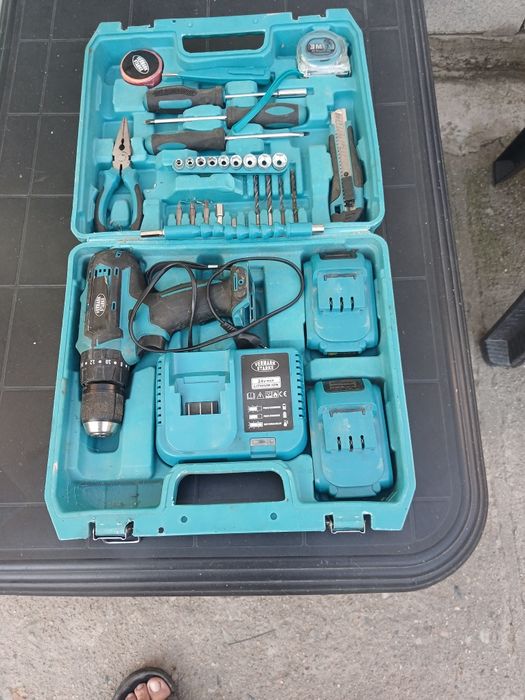 Mașină  electrică  defectă