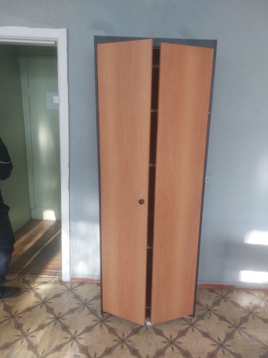 Шкафы офисные отдельно