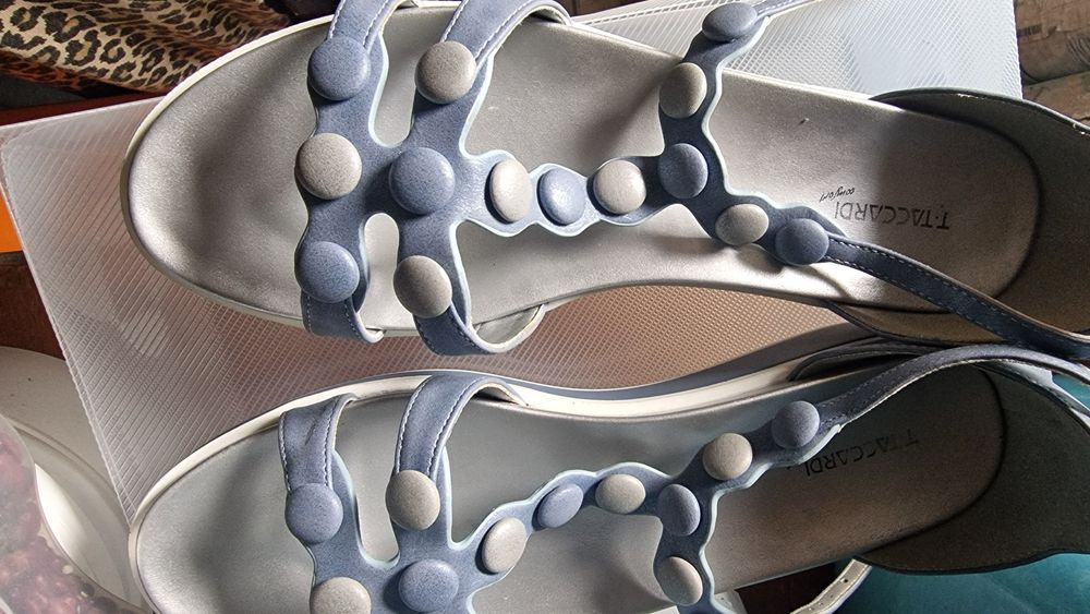 Босоножки 41 размер продам