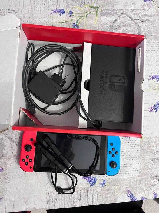 Nintendo Switch+3 jocuri