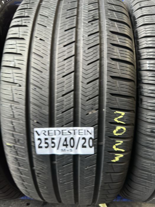 255/40/20 Vredestein M+S