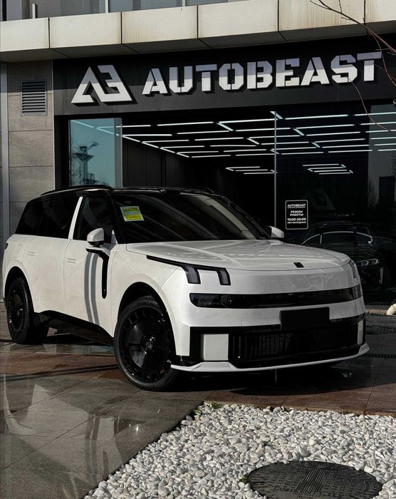 Lynk & Co 900 1.5T EM-P Full Option