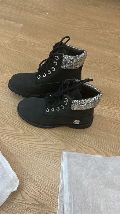 Продам ботинки зимние